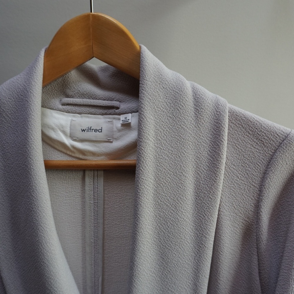 Aritzia gray blazer